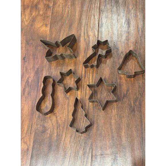 VTG Antique Tin Metal Cookie Cutters - Picture 1 of 5